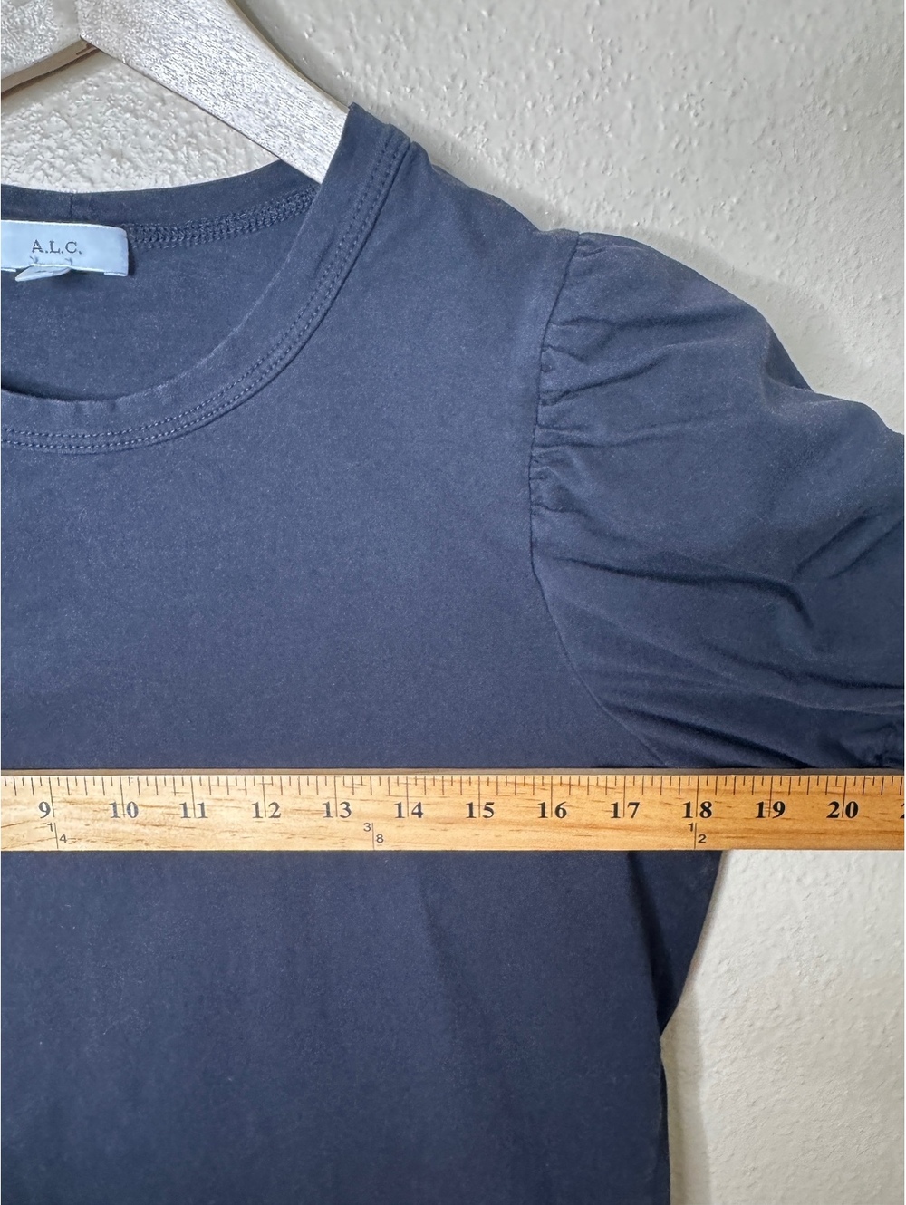 A.L.C. Women’s Medium Black Puff Sleeve Ruched Cotton Shirt Made in USA - Picture 5 of 6